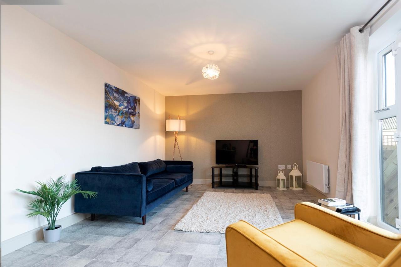 Avery House 2 - Two Bedroom With Outdoor Terrace By Bpne Darlington  Extérieur photo
